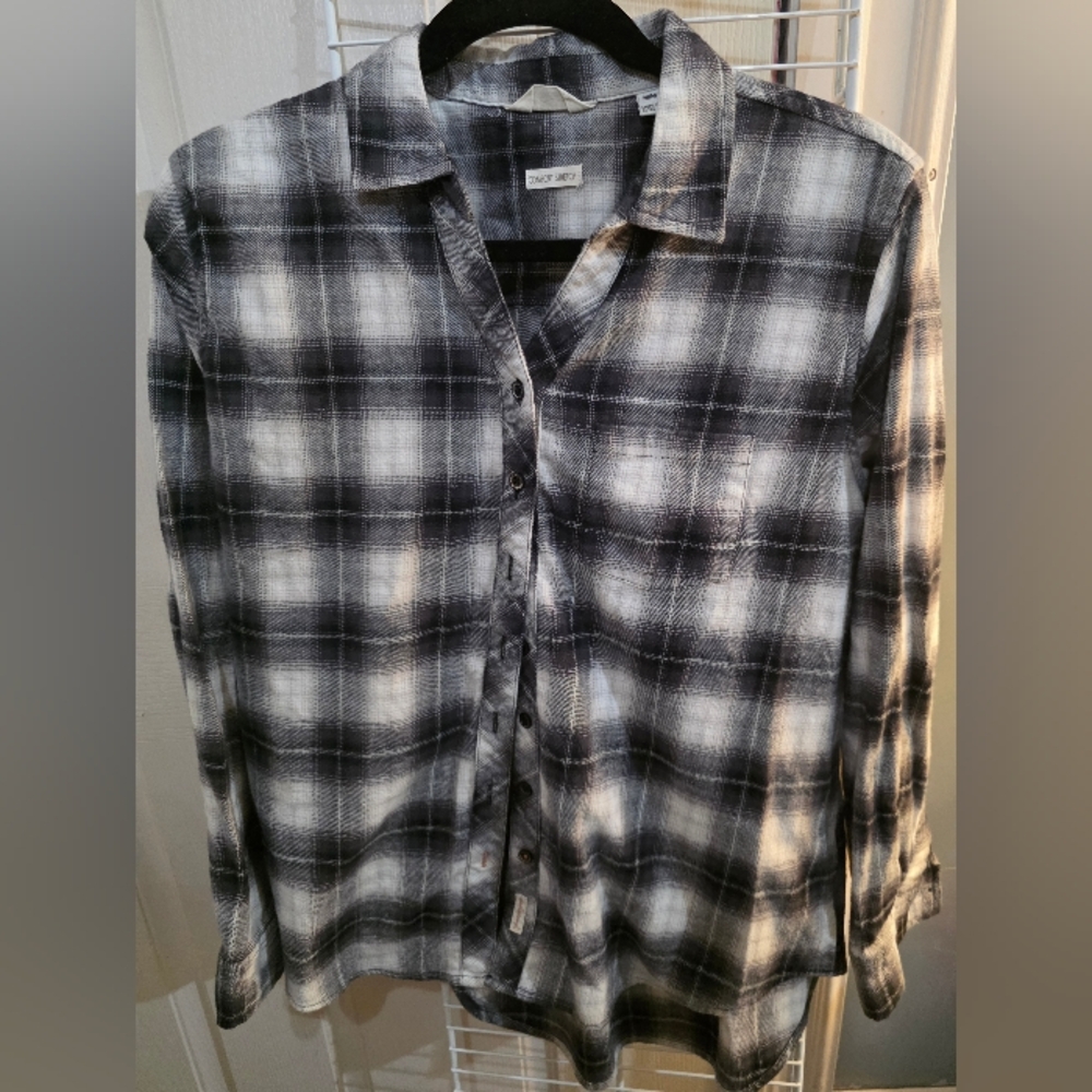 Original Weatherproof Vintage Women's Black and White Plaid Button Down Shirt